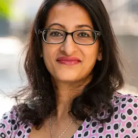 Nighat-bio Nighat-bio